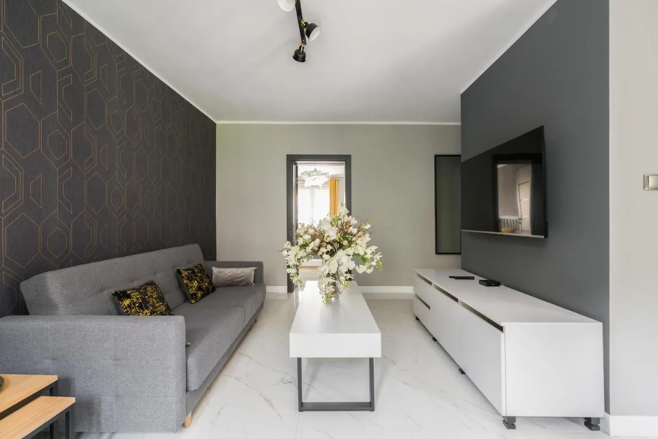 Chociszewskiego Apartment Poznań by Renters Polska